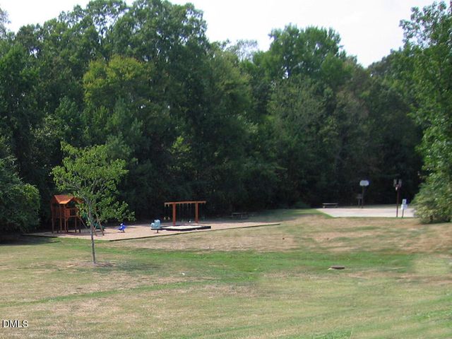 205 Standish Drive, Chapel Hill, NC 27517