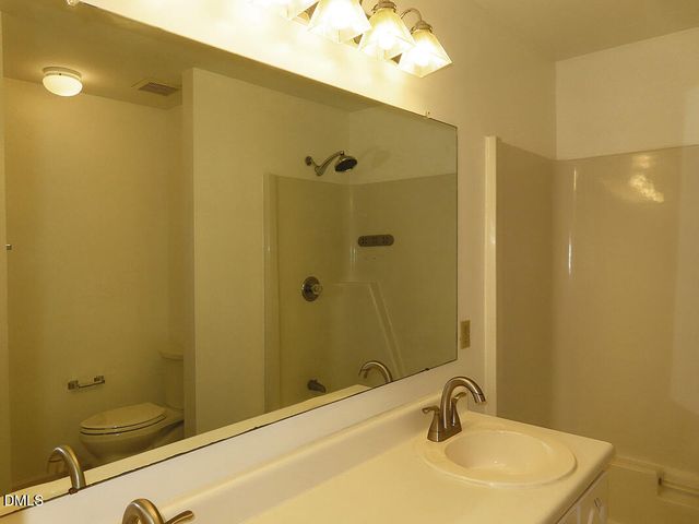 205 Standish Drive, Chapel Hill, NC 27517