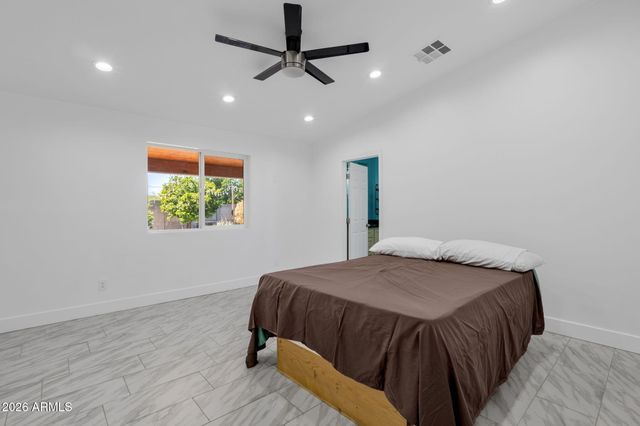7254 W NORTH Lane, Peoria, AZ 85345