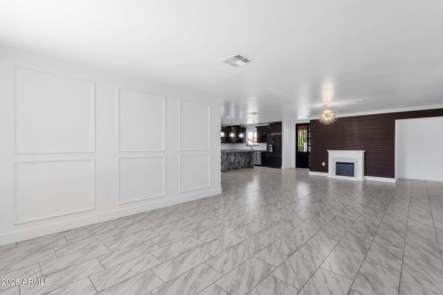 7254 W NORTH Lane, Peoria, AZ 85345