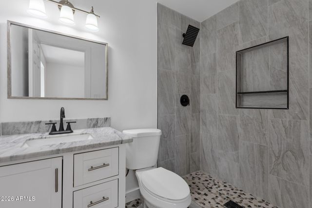 7254 W NORTH Lane, Peoria, AZ 85345