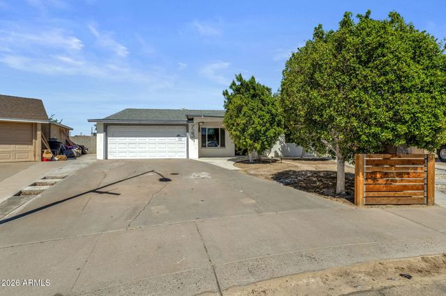 7254 W NORTH Lane, Peoria, AZ 85345