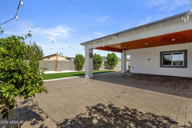 7254 W NORTH Lane, Peoria, AZ 85345