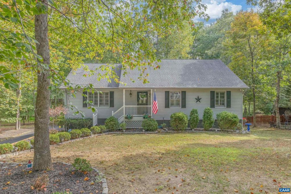 9 BROUGHAM RD, Palmyra, VA 22963
