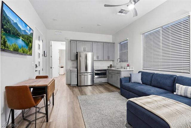 71 Reflection Bay Drive, Henderson, NV 89011