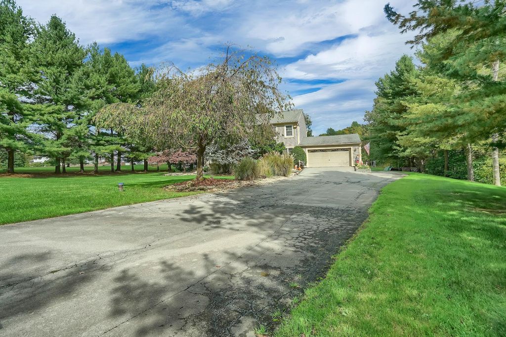 88 Peddler Hill Road, Monroe, NY 10950