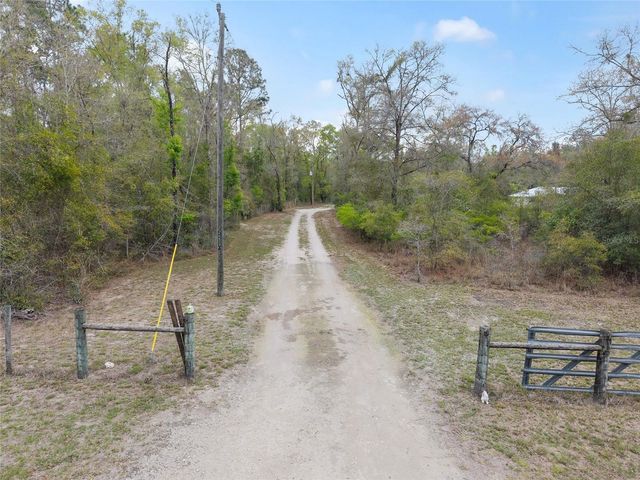 2610 NE 80TH AVENUE, High Springs, FL 32643