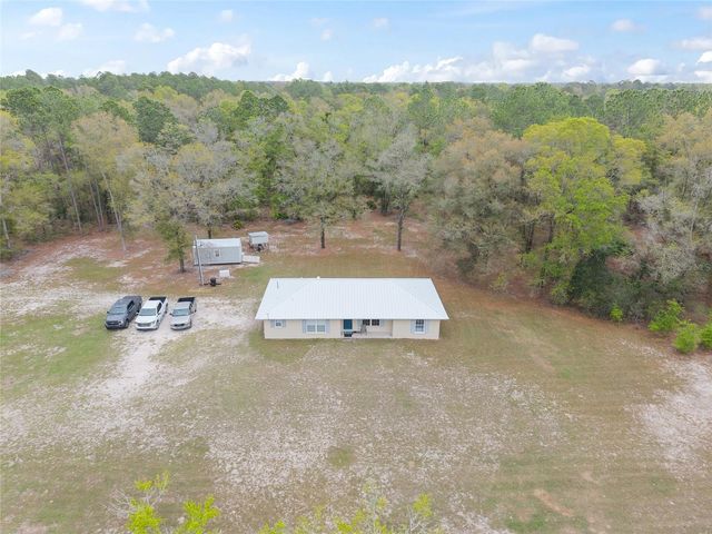 2610 NE 80TH AVENUE, High Springs, FL 32643