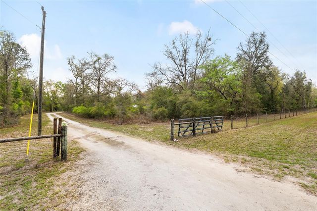 2610 NE 80TH AVENUE, High Springs, FL 32643