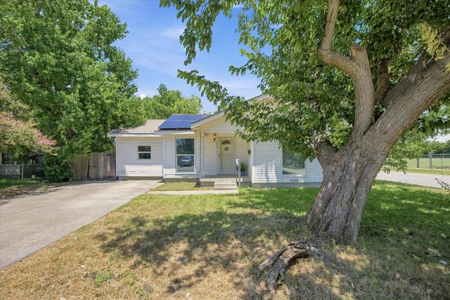 1662 Birch Street, Grand Prairie, TX 75050