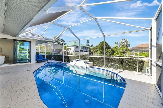 910 Ivory CT, Marco Island, FL 34145