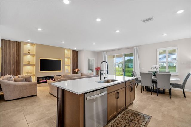 32516 OSPREY PEAK WAY, San Antonio, FL 33576