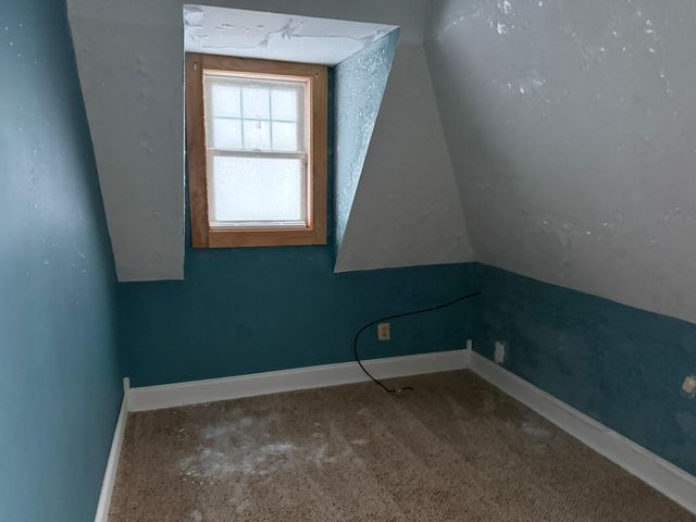 300 Arnold Street, West Concord, MN 55985