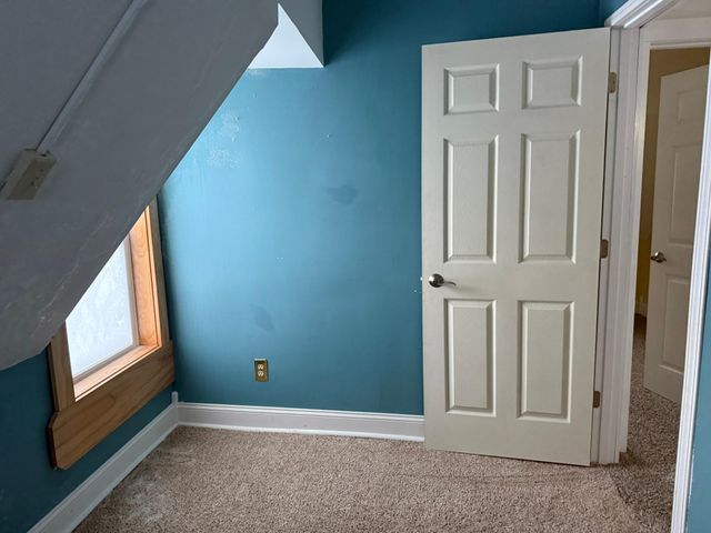 300 Arnold Street, West Concord, MN 55985