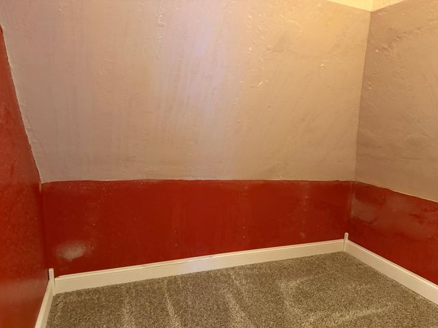 300 Arnold Street, West Concord, MN 55985