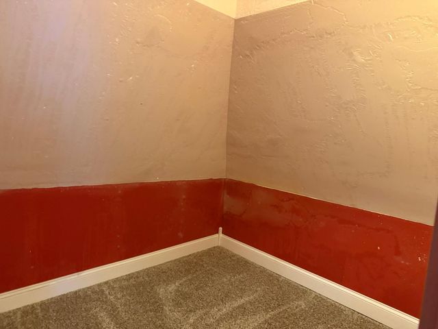 300 Arnold Street, West Concord, MN 55985