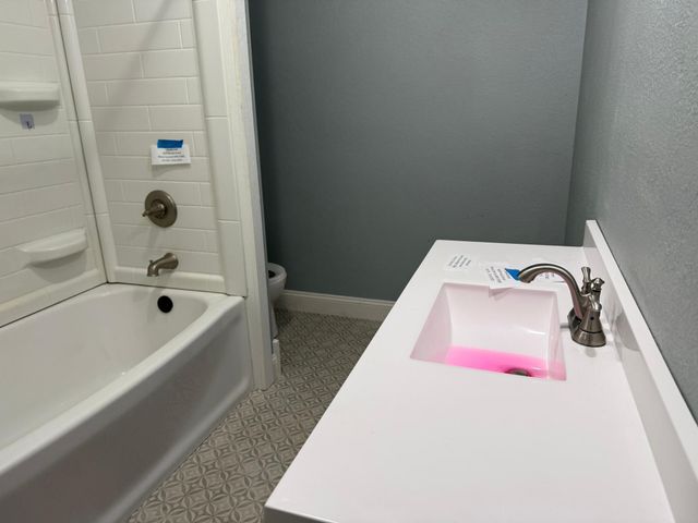 300 Arnold Street, West Concord, MN 55985