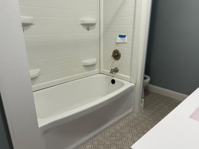 300 Arnold Street, West Concord, MN 55985