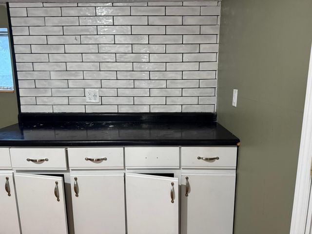 300 Arnold Street, West Concord, MN 55985