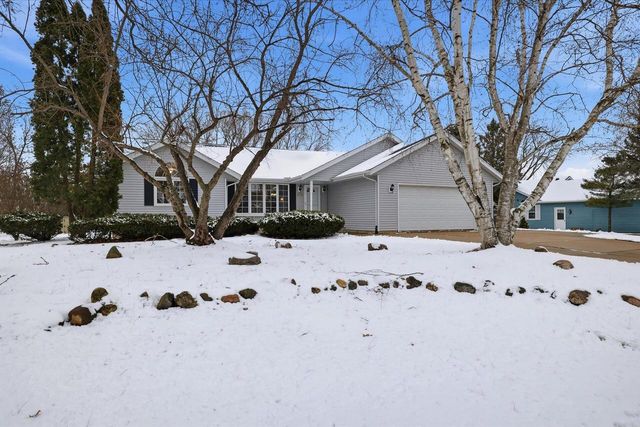 W164S7750 Bay Lane DRIVE, Muskego, WI 53150