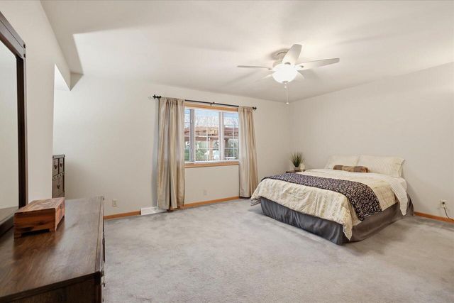 W164S7750 Bay Lane DRIVE, Muskego, WI 53150