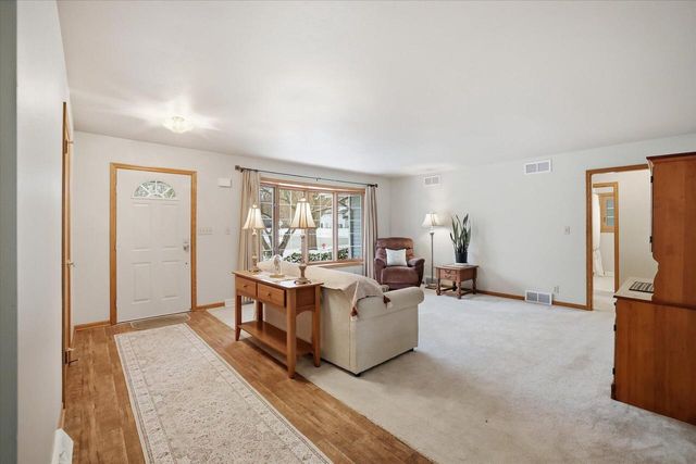 W164S7750 Bay Lane DRIVE, Muskego, WI 53150