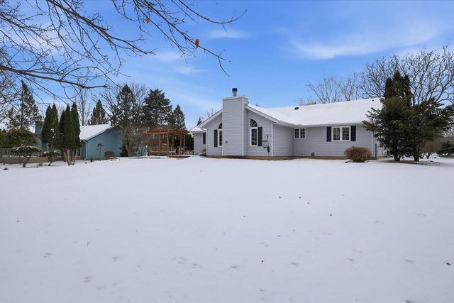 W164S7750 Bay Lane DRIVE, Muskego, WI 53150