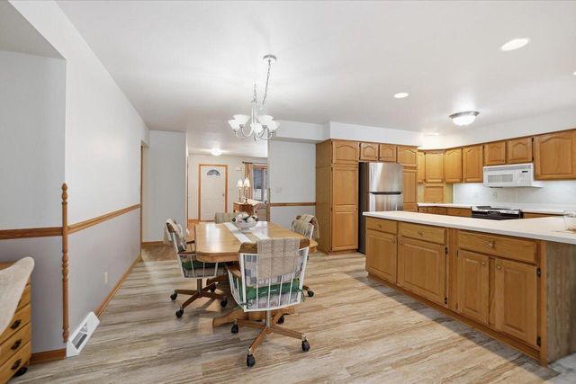 W164S7750 Bay Lane DRIVE, Muskego, WI 53150