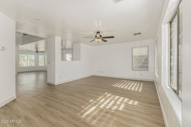 7327 W CORDES Road, Phoenix, AZ 85043