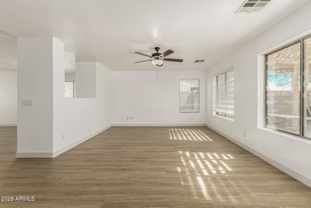 7327 W CORDES Road, Phoenix, AZ 85043