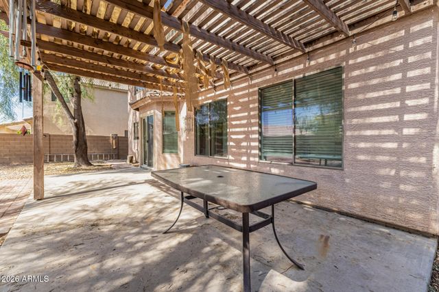 7327 W CORDES Road, Phoenix, AZ 85043