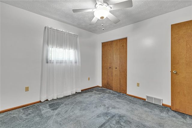 422 Rohrmann Rd, Darlington, PA 16115