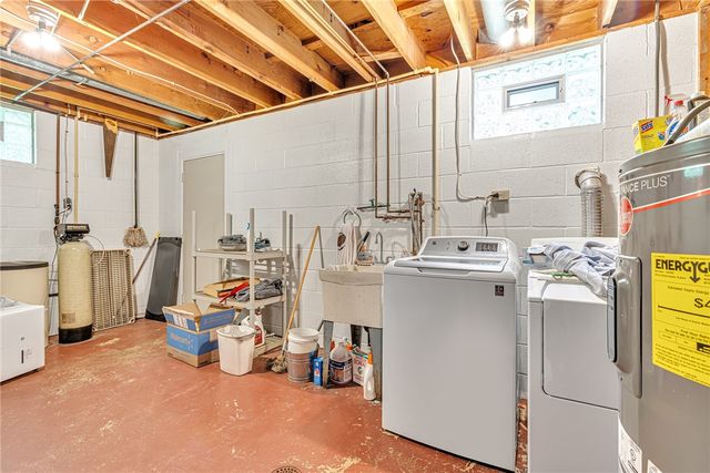 422 Rohrmann Rd, Darlington, PA 16115