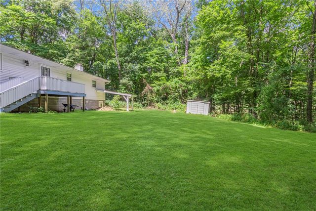 422 Rohrmann Rd, Darlington, PA 16115