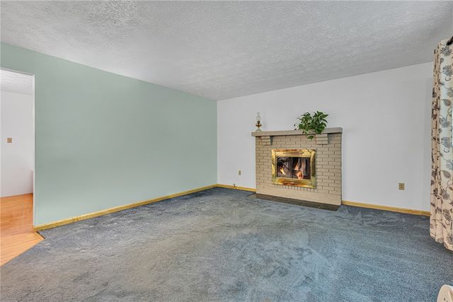 422 Rohrmann Rd, Darlington, PA 16115