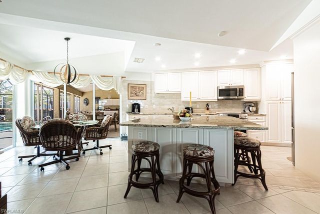 28441 Verde LN, Bonita Springs, FL 34135