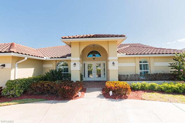 28441 Verde LN, Bonita Springs, FL 34135