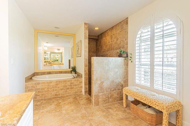 28441 Verde LN, Bonita Springs, FL 34135