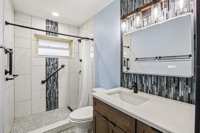 704 OJAI AVENUE, Sun City Center, FL 33573