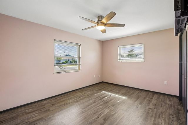 704 OJAI AVENUE, Sun City Center, FL 33573