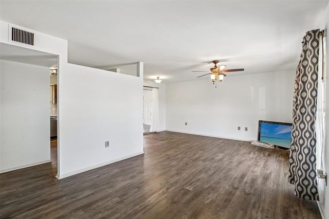 704 OJAI AVENUE, Sun City Center, FL 33573