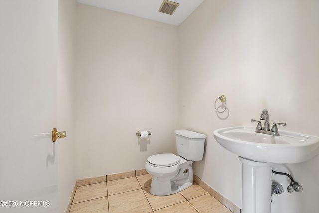 23 Ashley Drive, Holmdel, NJ 07733