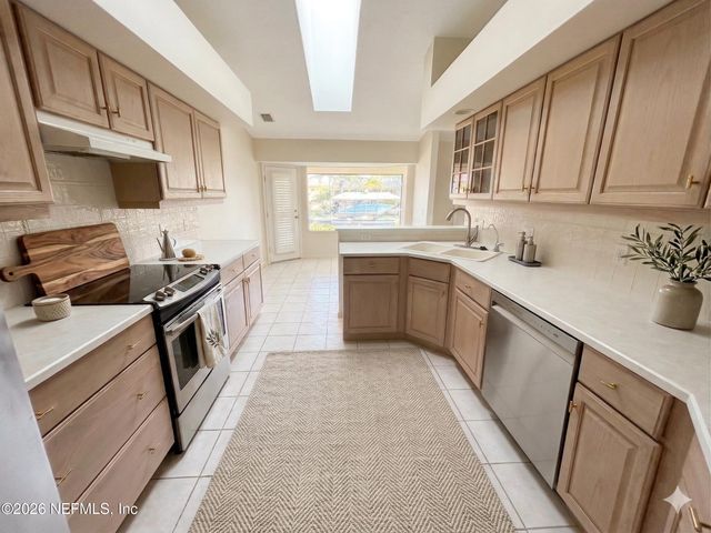 20 CLARENDON Court N, Palm Coast, FL 32137
