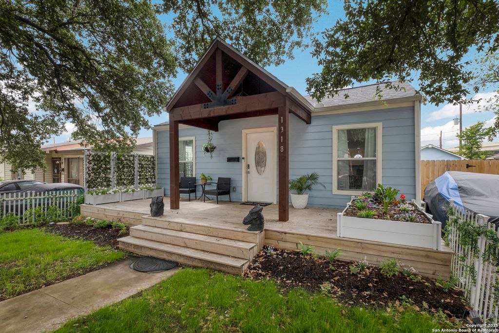 1318 Edison, San Antonio, TX 78201