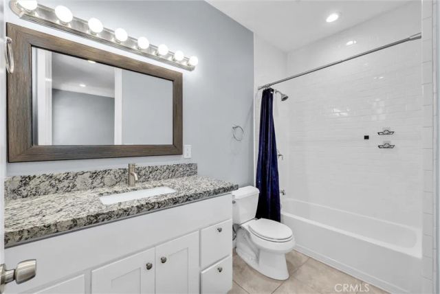 1810 Pomona, Costa Mesa, CA 92627