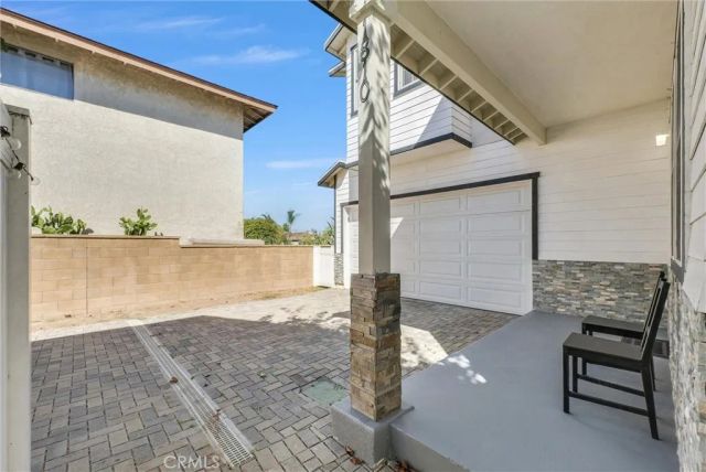 1810 Pomona, Costa Mesa, CA 92627