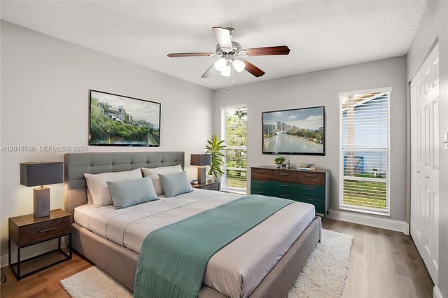 827 NW 87th Ave, Coral Springs, FL 33071
