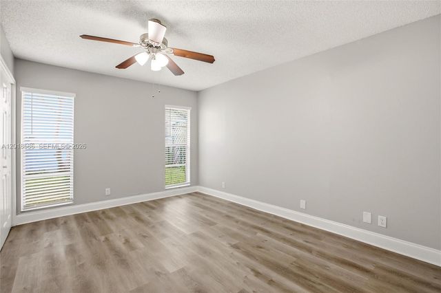 827 NW 87th Ave, Coral Springs, FL 33071