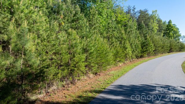 3030 Channel View Cove, Morganton, NC 28655