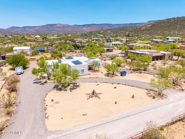 44015 N 20TH Street, New River, AZ 85087